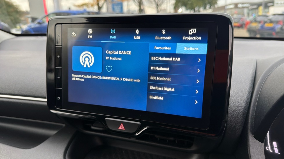 Toyota Yaris 1.5 Hybrid Design 5dr CVT Hybrid Hatchback - Image 23