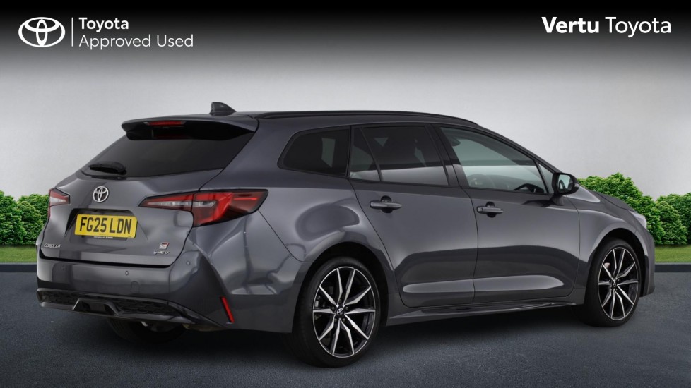 Toyota Corolla 1.8 Hybrid GR Sport 5dr CVT Hybrid Estate - Image 2
