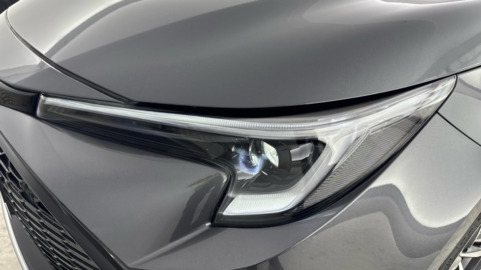Toyota Corolla 1.8 Hybrid GR Sport 5dr CVT Hybrid Estate - Image 20