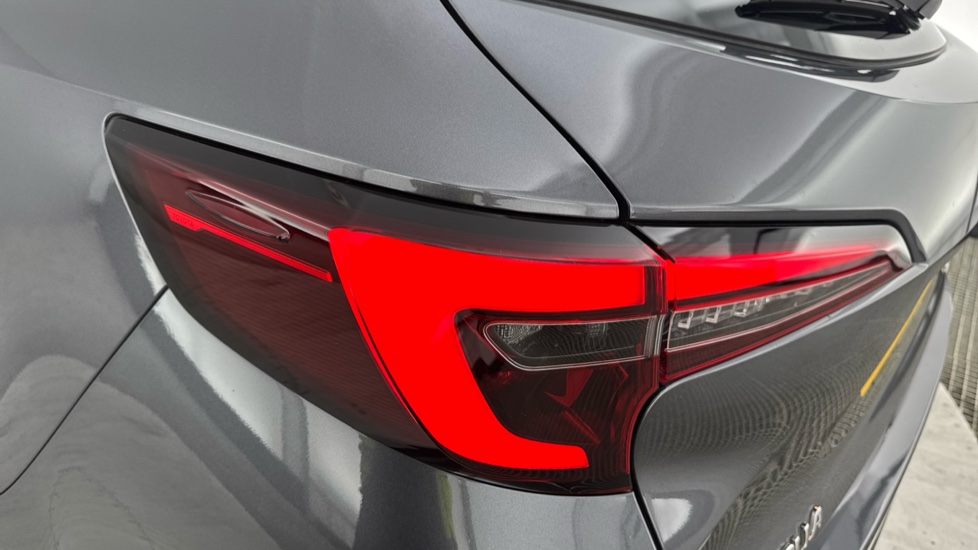 Toyota Corolla 1.8 Hybrid GR Sport 5dr CVT Hybrid Estate - Image 21