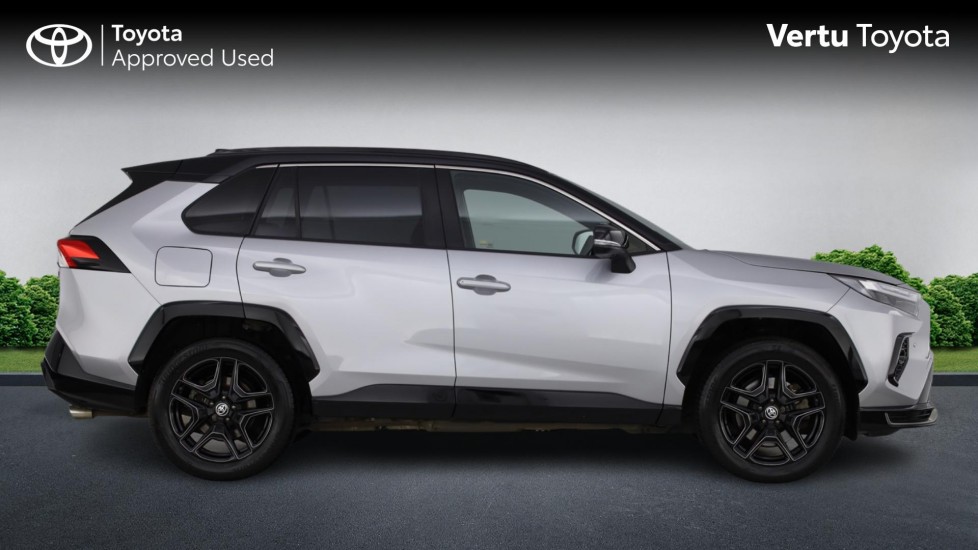 Toyota RAV4 2.5 PHEV GR Sport 5dr CVT Estate - Image 23