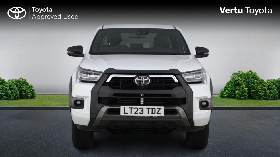 Toyota Hilux Diesel Invincible X D/Cab Pick Up 2.8 D-4D Auto - Image 22