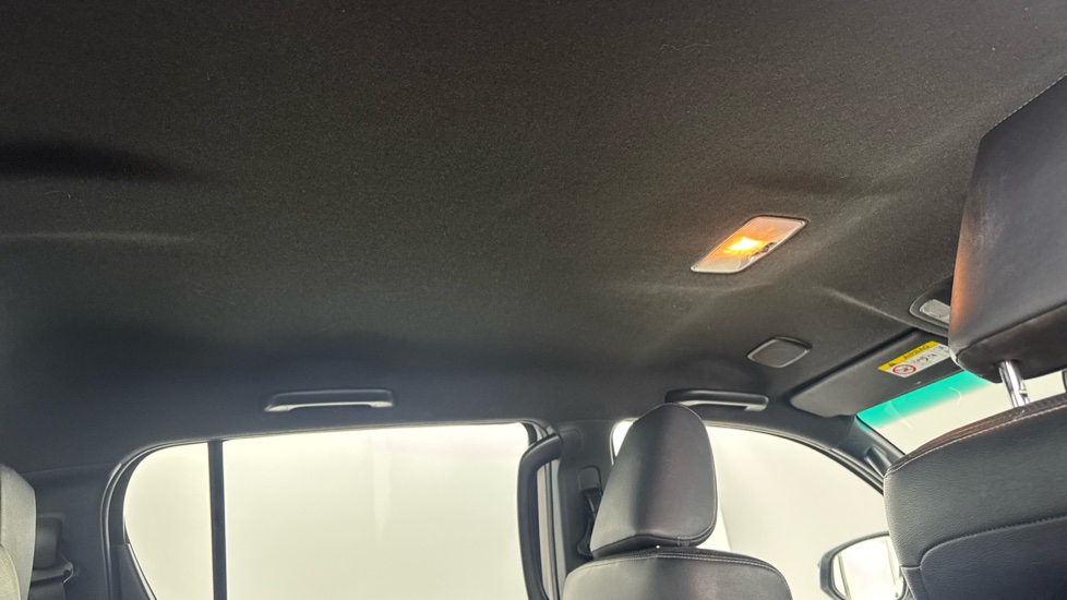 Toyota Hilux Diesel Invincible X D/Cab Pick Up 2.8 D-4D Auto - Image 19