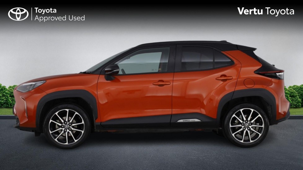 Toyota Yaris Cross 1.5 Hybrid GR Sport 5dr CVT Hybrid Estate - Image 24