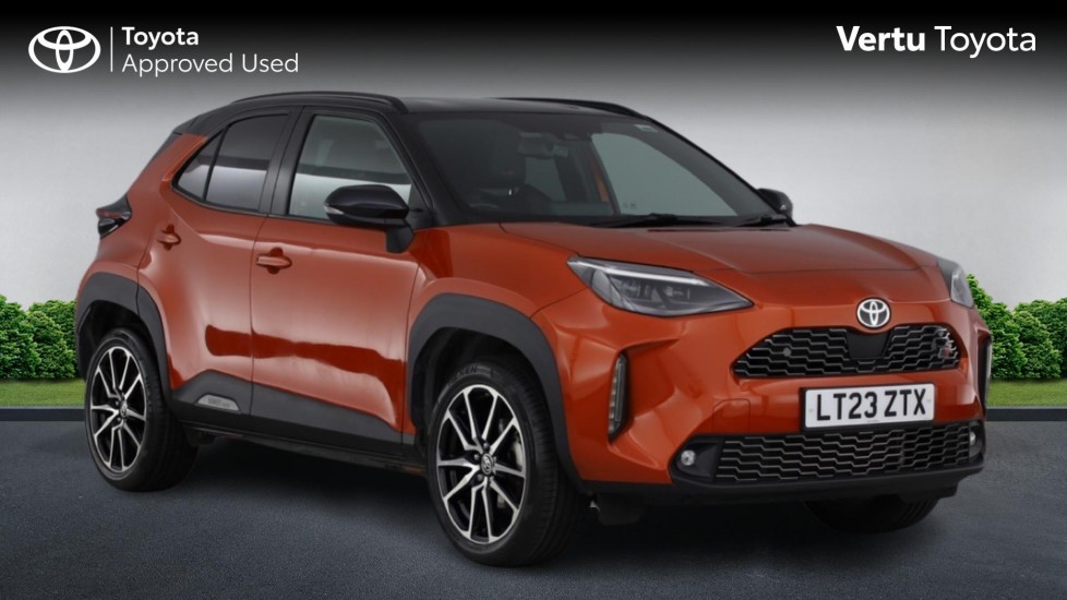 Toyota Yaris Cross 1.5 Hybrid GR Sport 5dr CVT Hybrid Estate - Image 1