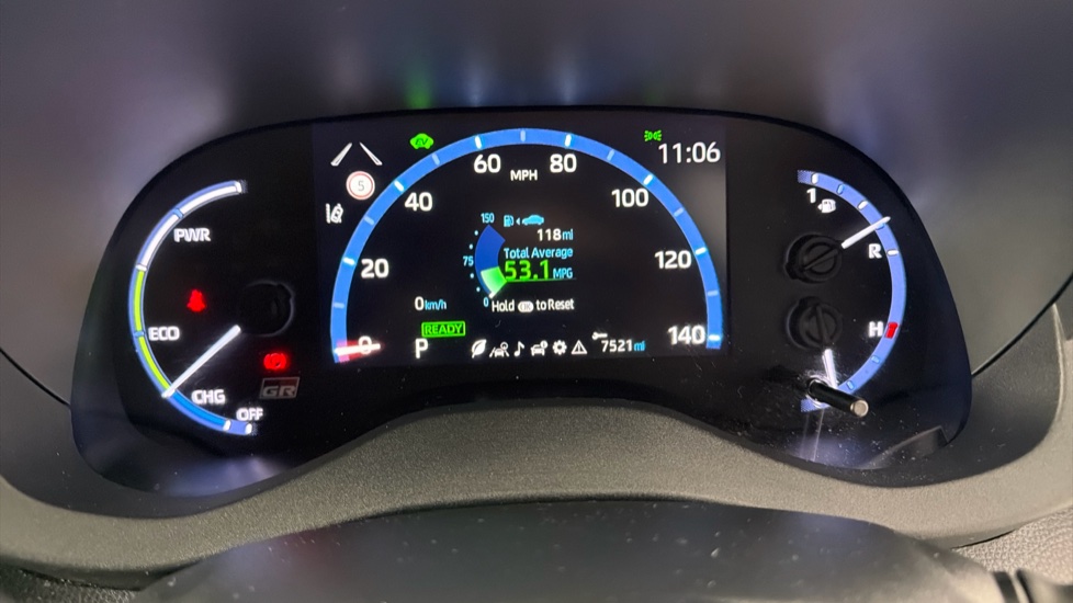 Toyota Yaris Cross 1.5 Hybrid GR Sport 5dr CVT Hybrid Estate - Image 11