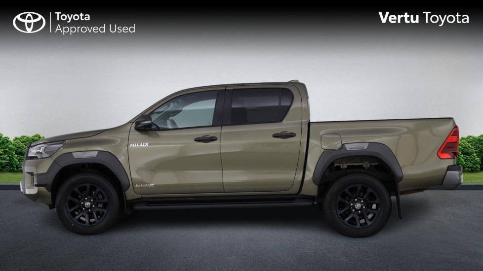 Toyota Hilux Diesel Invincible X D/Cab Pick Up 2.8 D 48V Auto - Image 24