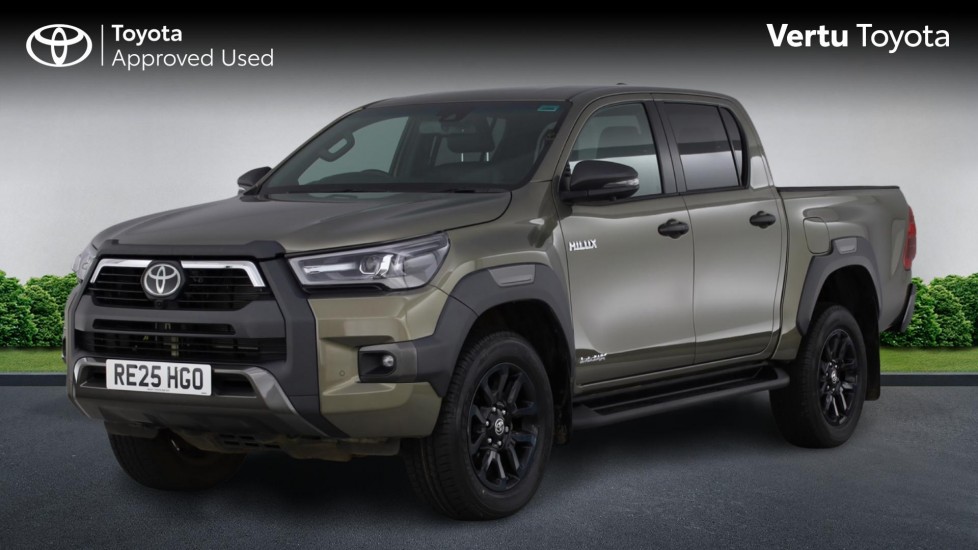 Toyota Hilux Diesel Invincible X D/Cab Pick Up 2.8 D 48V Auto - Image 3