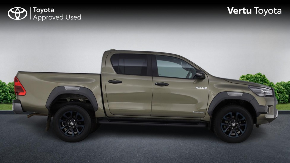 Toyota Hilux Diesel Invincible X D/Cab Pick Up 2.8 D 48V Auto - Image 23