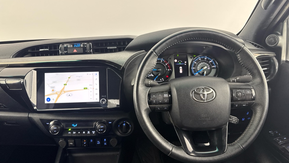 Toyota Hilux Diesel Invincible X D/Cab Pick Up 2.8 D 48V Auto - Image 7