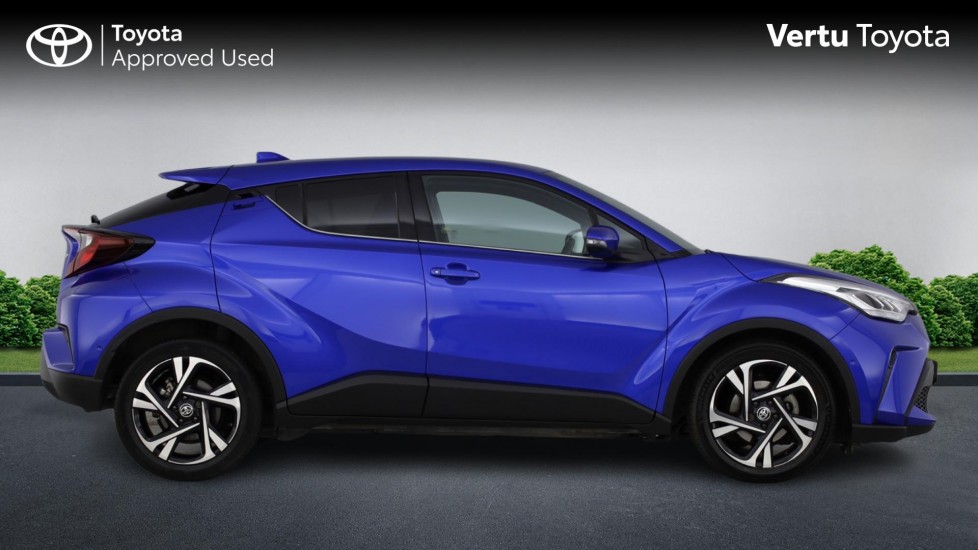 Toyota C-HR 1.8 Hybrid Design 5dr CVT Hybrid Hatchback - Image 23