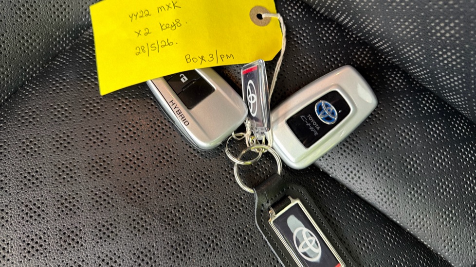 Toyota C-HR 1.8 Hybrid Design 5dr CVT Hybrid Hatchback - Image 28