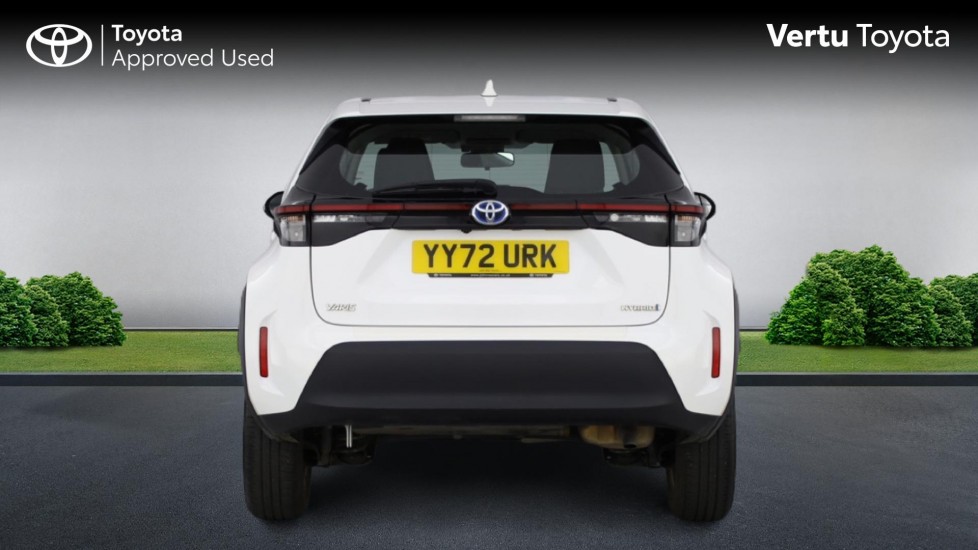 Toyota Yaris Cross 1.5 Hybrid Icon 5dr CVT Hybrid Estate - Image 26