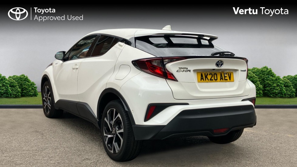 Toyota C-HR 1.8 Hybrid Design 5dr CVT Hybrid Hatchback - Image 4