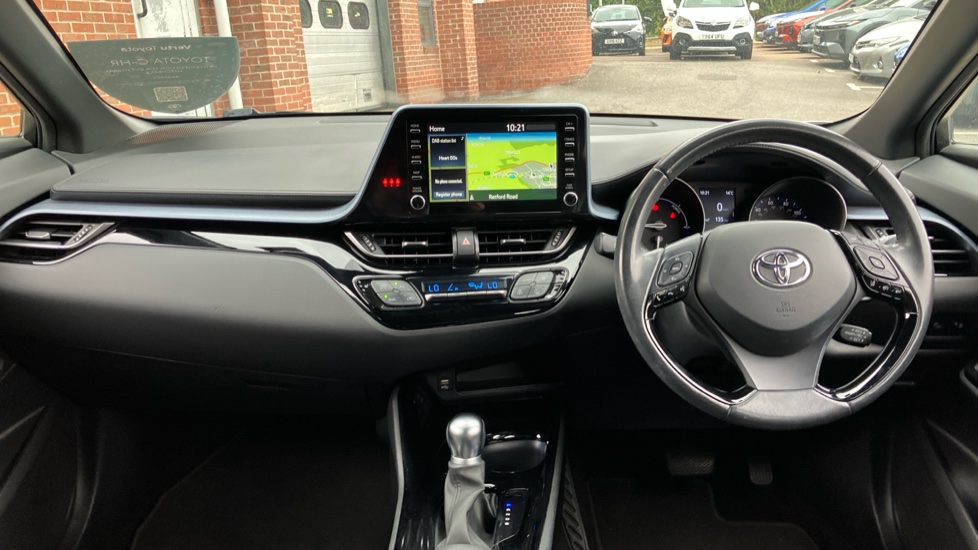 Toyota C-HR 1.8 Hybrid Design 5dr CVT Hybrid Hatchback - Image 6
