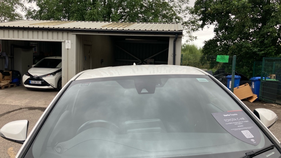 Toyota C-HR 1.8 Hybrid Design 5dr CVT Hybrid Hatchback - Image 29