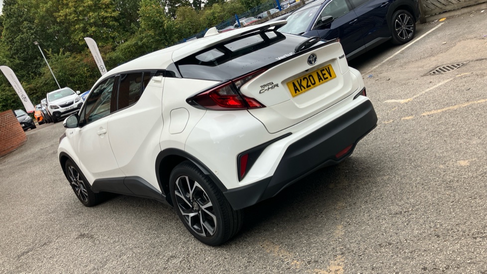 Toyota C-HR 1.8 Hybrid Design 5dr CVT Hybrid Hatchback - Image 54