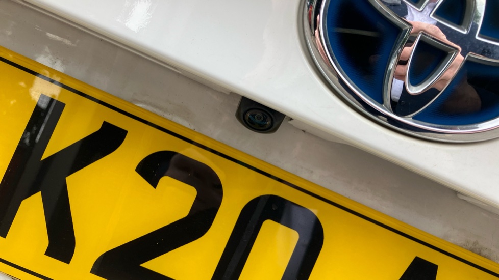 Toyota C-HR 1.8 Hybrid Design 5dr CVT Hybrid Hatchback - Image 61