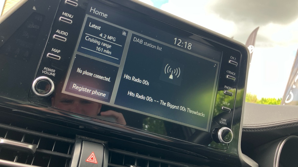 Toyota C-HR 1.8 Hybrid Icon 5dr CVT Hybrid Hatchback - Image 9