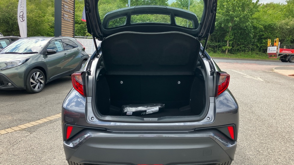 Toyota C-HR 1.8 Hybrid Icon 5dr CVT Hybrid Hatchback - Image 13