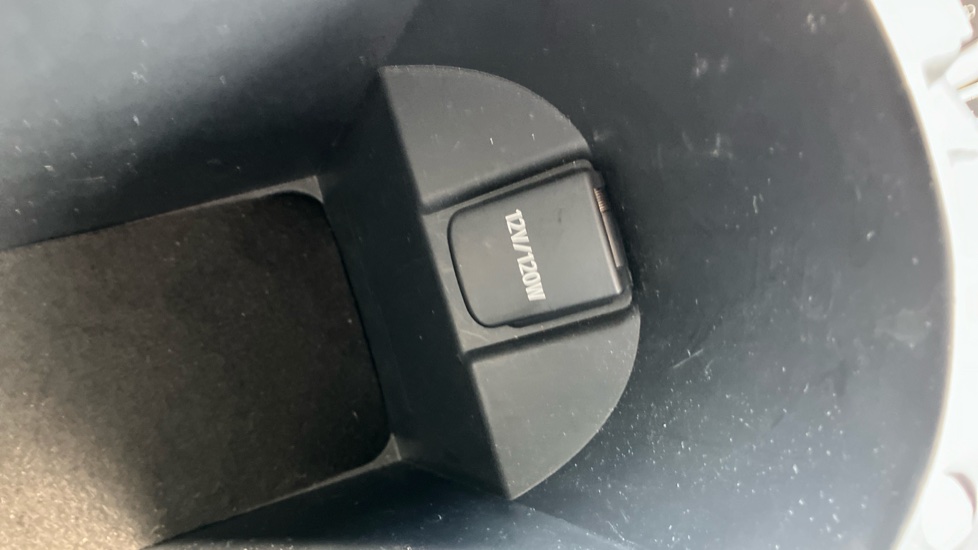 Toyota C-HR 1.8 Hybrid Icon 5dr CVT Hybrid Hatchback - Image 39
