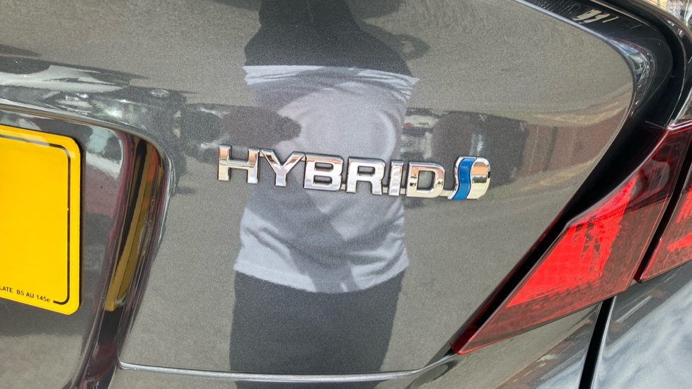 Toyota C-HR 1.8 Hybrid Icon 5dr CVT Hybrid Hatchback - Image 58