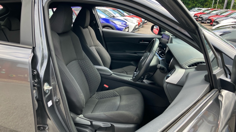 Toyota C-HR 1.8 Hybrid Icon 5dr CVT Hybrid Hatchback - Image 60