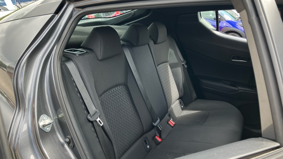 Toyota C-HR 1.8 Hybrid Icon 5dr CVT Hybrid Hatchback - Image 62