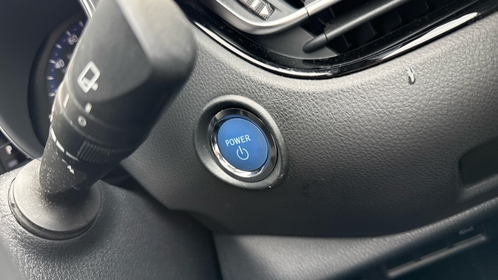 Toyota C-HR 1.8 Hybrid Icon 5dr CVT Hybrid Hatchback - Image 16