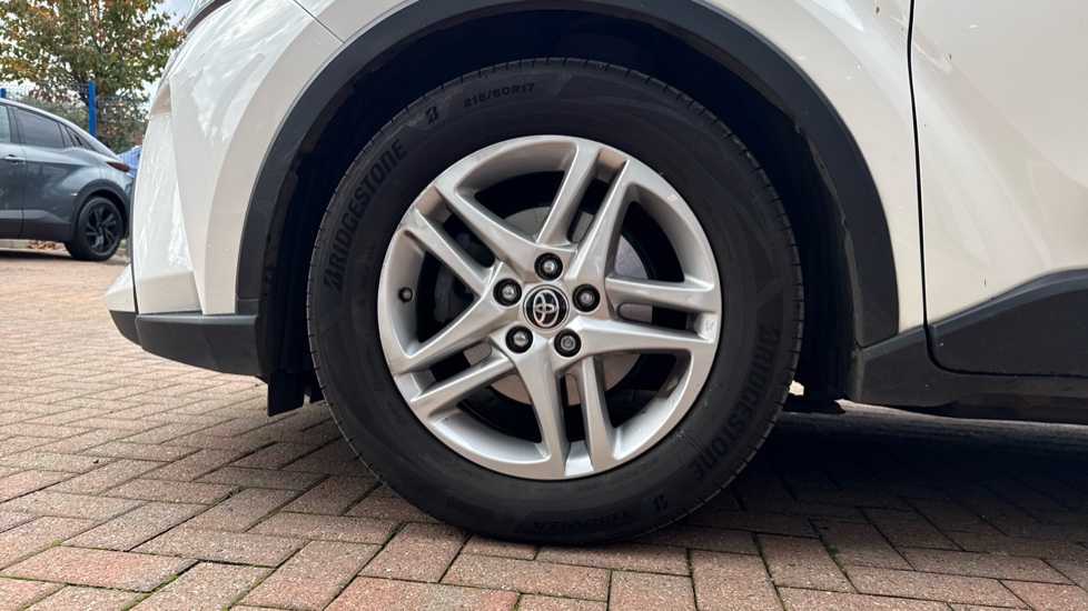 Toyota C-HR 1.8 Hybrid Icon 5dr CVT Hybrid Hatchback - Image 25