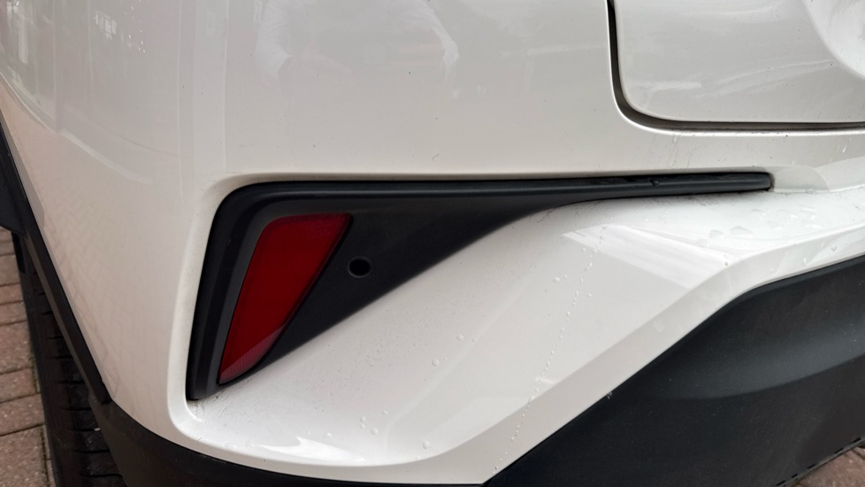 Toyota C-HR 1.8 Hybrid Icon 5dr CVT Hybrid Hatchback - Image 34