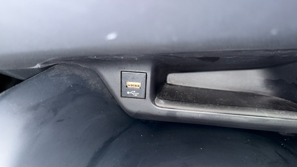 Toyota C-HR 1.8 Hybrid Icon 5dr CVT Hybrid Hatchback - Image 39