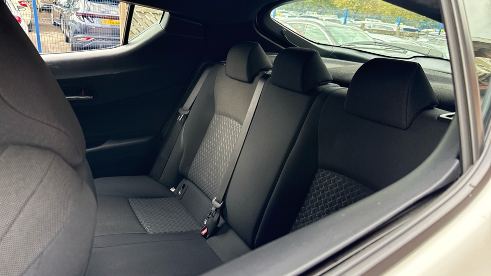 Toyota C-HR 1.8 Hybrid Icon 5dr CVT Hybrid Hatchback - Image 42