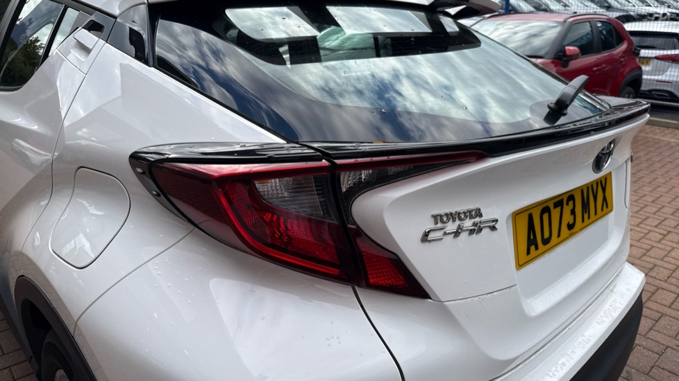 Toyota C-HR 1.8 Hybrid Icon 5dr CVT Hybrid Hatchback - Image 43