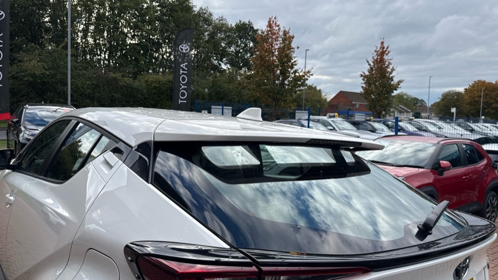 Toyota C-HR 1.8 Hybrid Icon 5dr CVT Hybrid Hatchback - Image 44