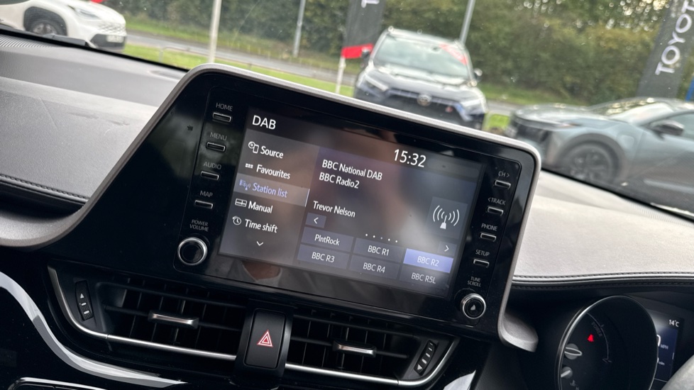 Toyota C-HR 1.8 Hybrid Icon 5dr CVT Hybrid Hatchback - Image 48