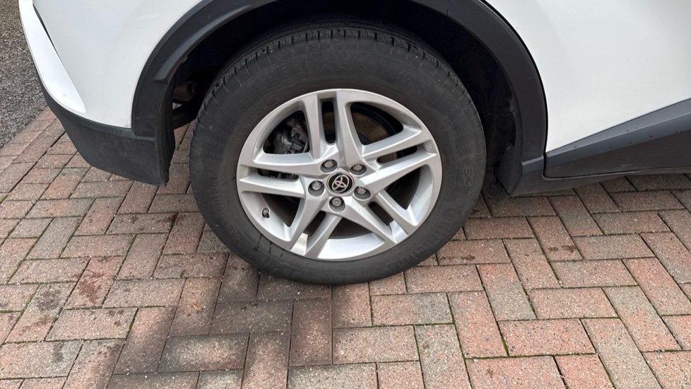 Toyota C-HR 1.8 Hybrid Icon 5dr CVT Hybrid Hatchback - Image 55