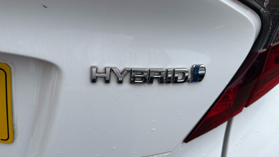 Toyota C-HR 1.8 Hybrid Icon 5dr CVT Hybrid Hatchback - Image 58