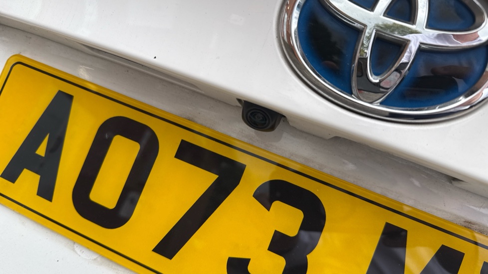 Toyota C-HR 1.8 Hybrid Icon 5dr CVT Hybrid Hatchback - Image 59