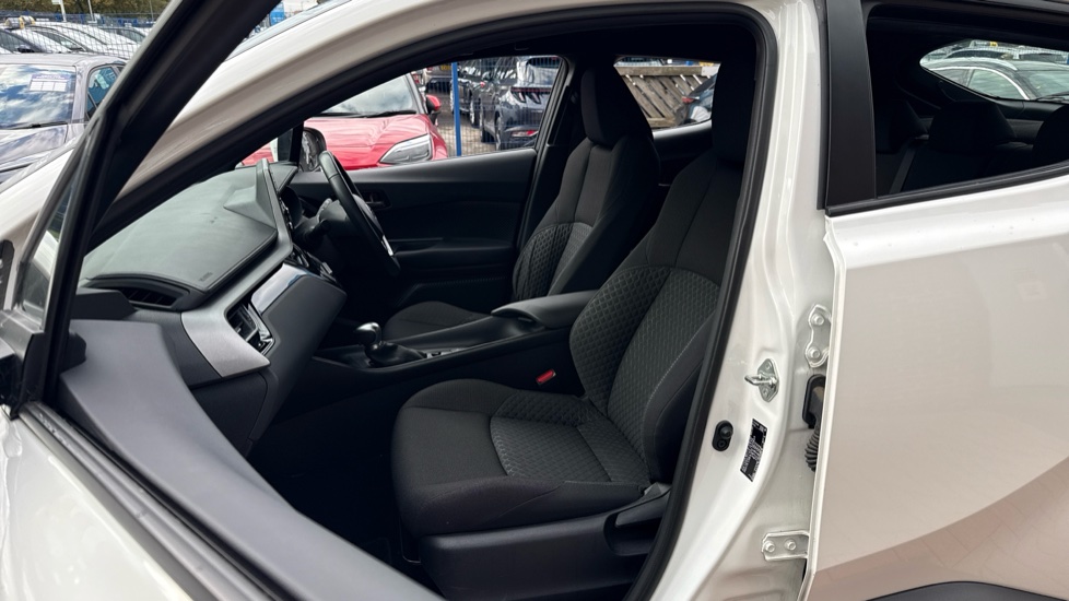 Toyota C-HR 1.8 Hybrid Icon 5dr CVT Hybrid Hatchback - Image 64
