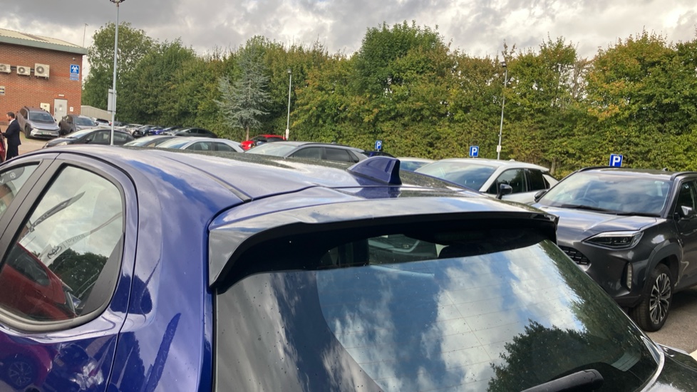 Toyota Yaris 1.5 Hybrid Icon 5dr CVT Hybrid Hatchback - Image 31