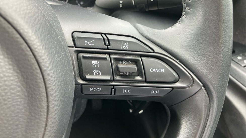 Toyota Yaris 1.5 Hybrid Icon 5dr CVT Hybrid Hatchback - Image 32