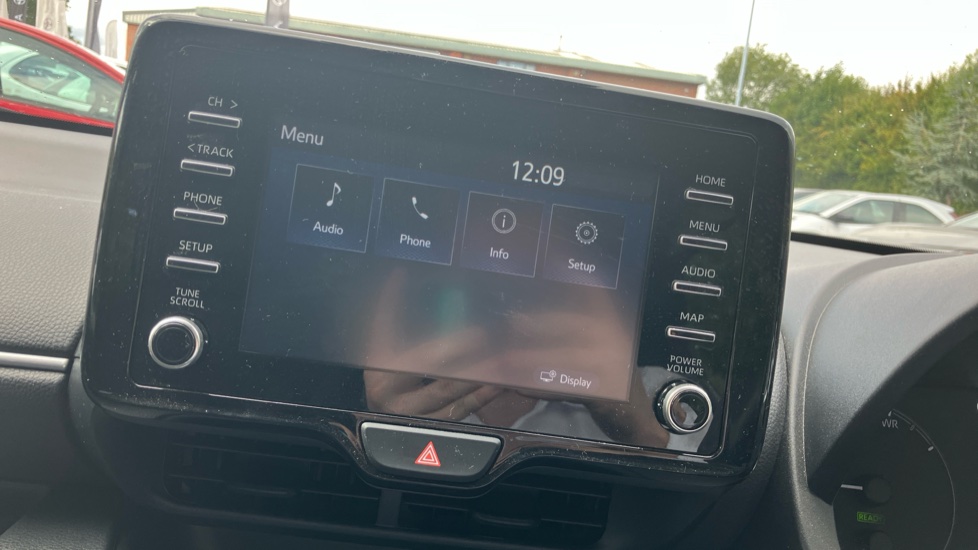 Toyota Yaris 1.5 Hybrid Icon 5dr CVT Hybrid Hatchback - Image 58