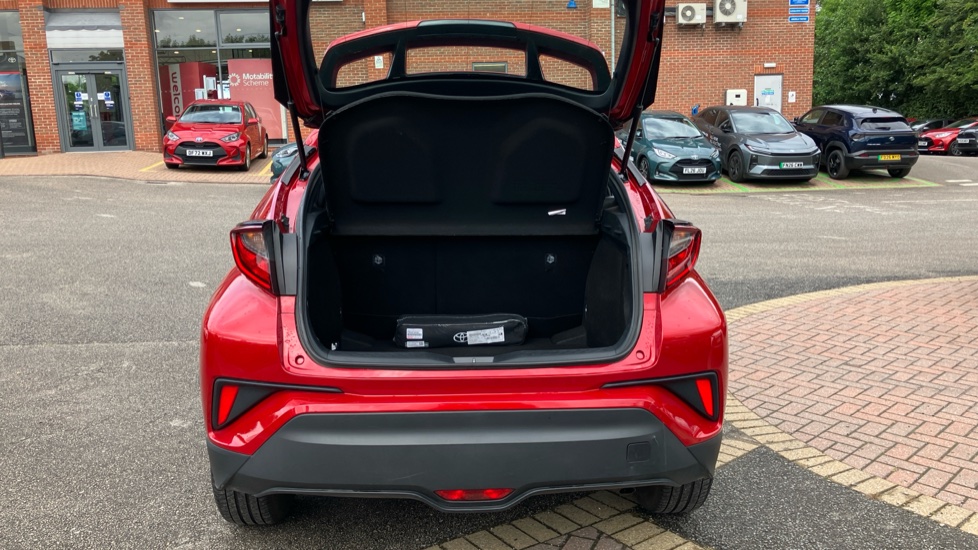 Toyota C-HR 1.8 Hybrid Icon 5dr CVT Hybrid Hatchback - Image 13