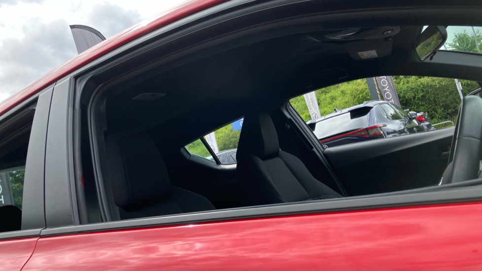 Toyota C-HR 1.8 Hybrid Icon 5dr CVT Hybrid Hatchback - Image 19