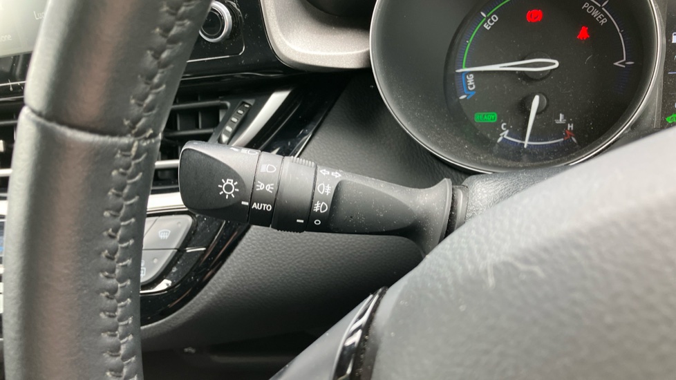 Toyota C-HR 1.8 Hybrid Icon 5dr CVT Hybrid Hatchback - Image 35