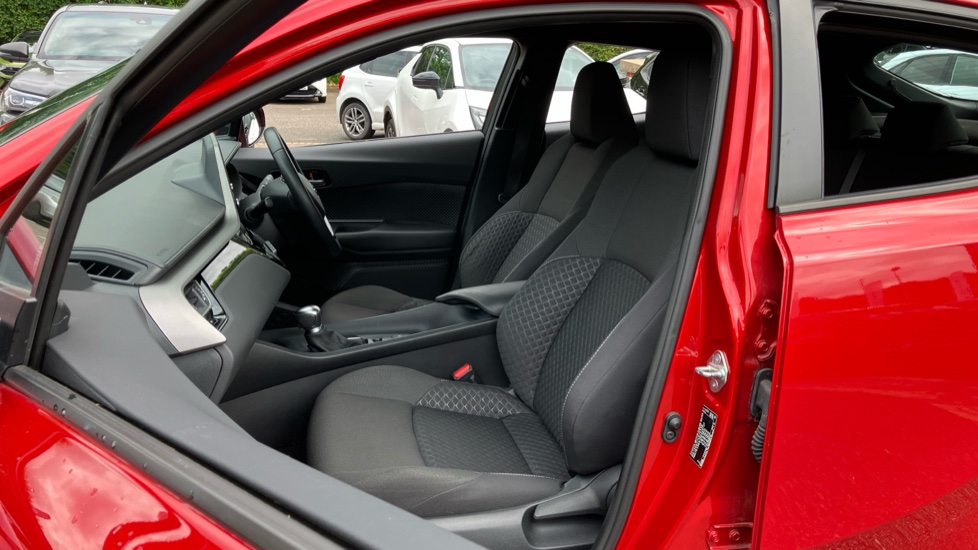 Toyota C-HR 1.8 Hybrid Icon 5dr CVT Hybrid Hatchback - Image 64