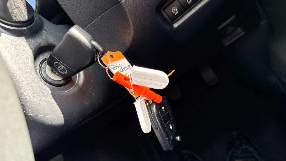 Toyota Aygo X 1.0 VVT-i Pure 5dr Petrol Hatchback - Image 16