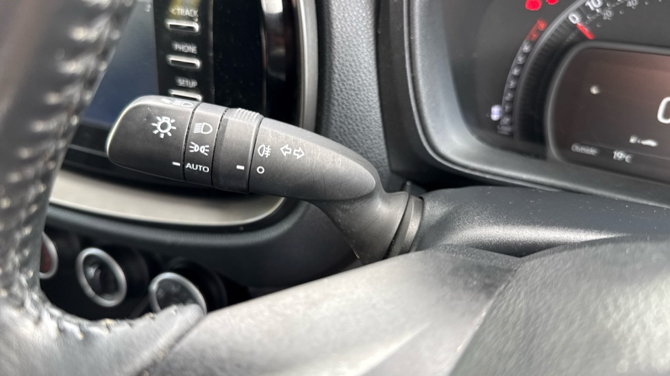 Toyota Aygo X 1.0 VVT-i Pure 5dr Petrol Hatchback - Image 35