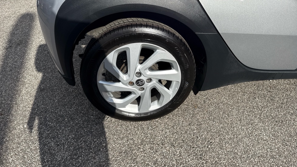 Toyota Aygo X 1.0 VVT-i Pure 5dr Petrol Hatchback - Image 53